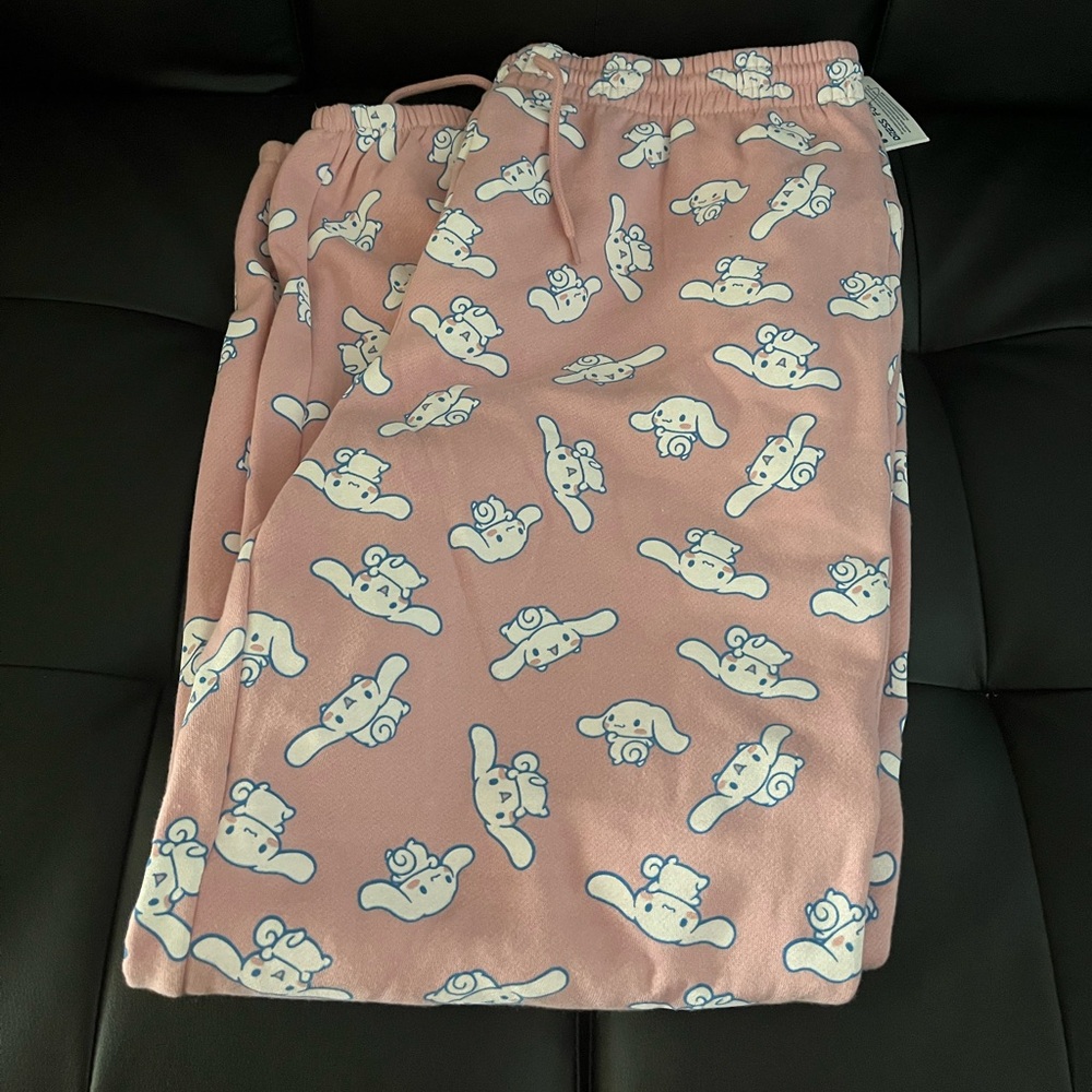 Cinnamoroll joggers